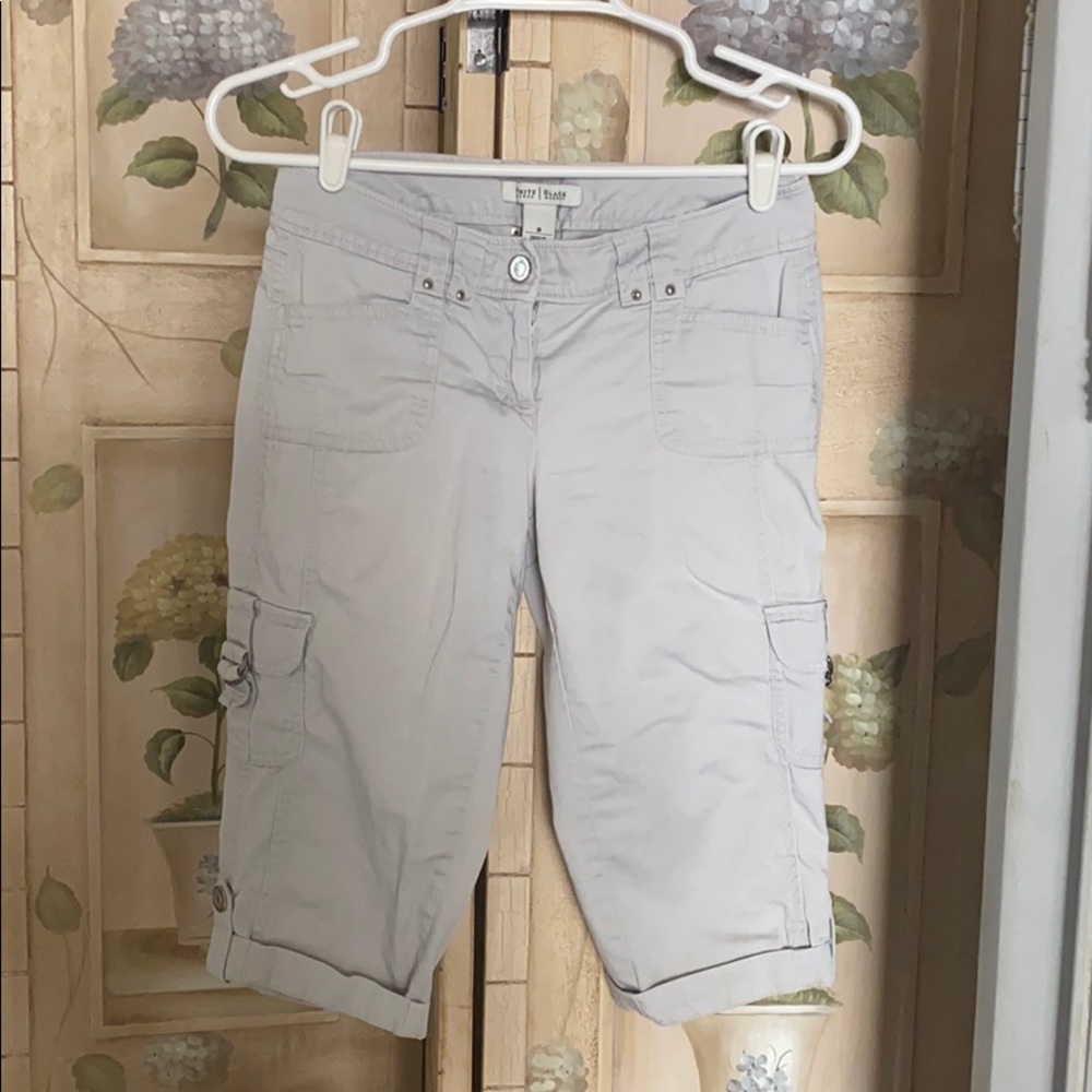 White House Black Market Capris